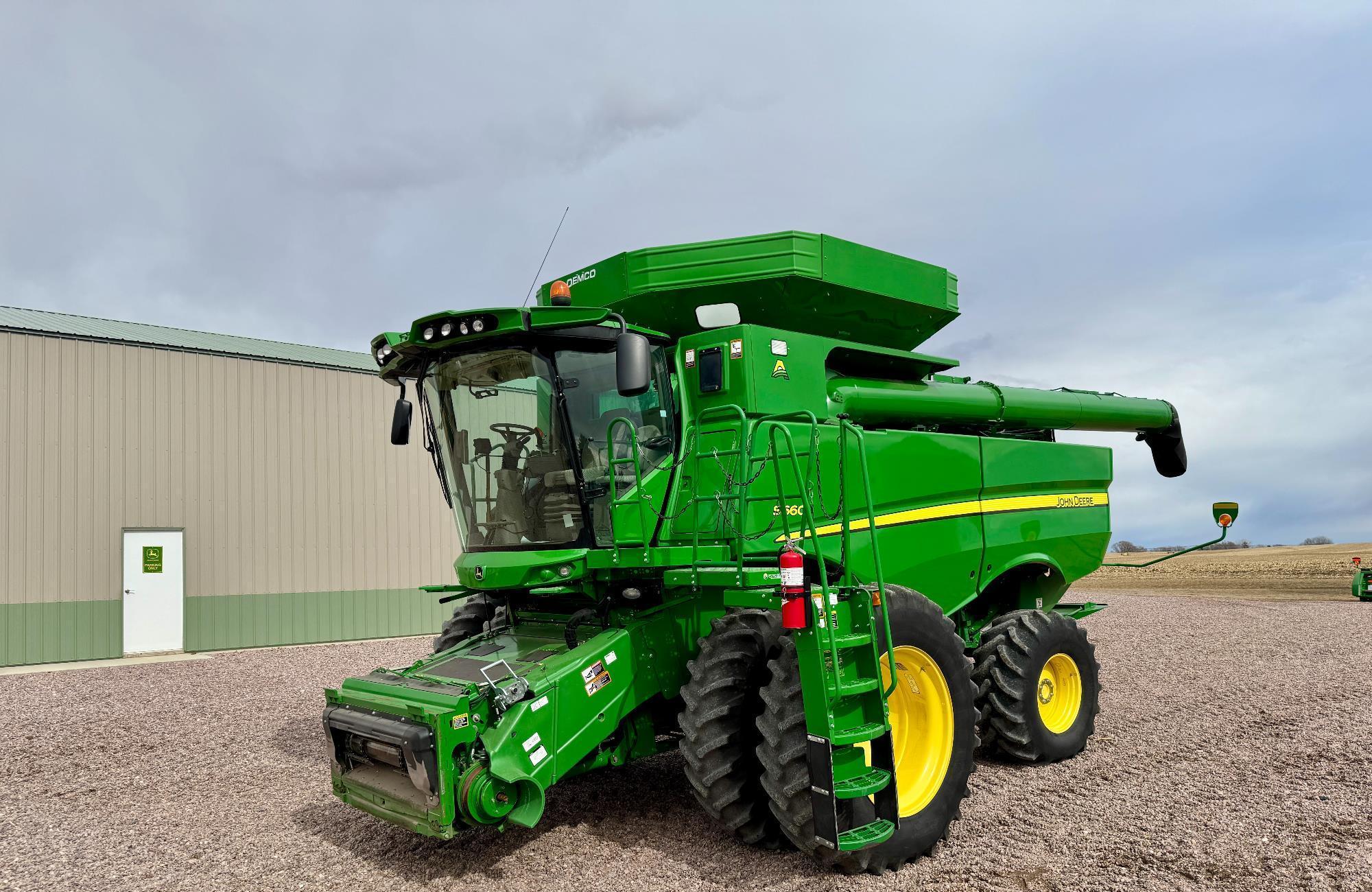 2015 John Deere S660