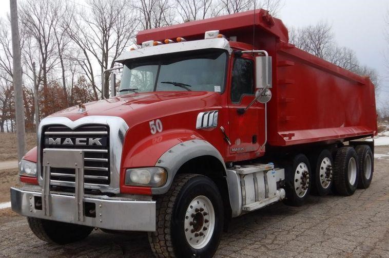 2013 Mack Granite