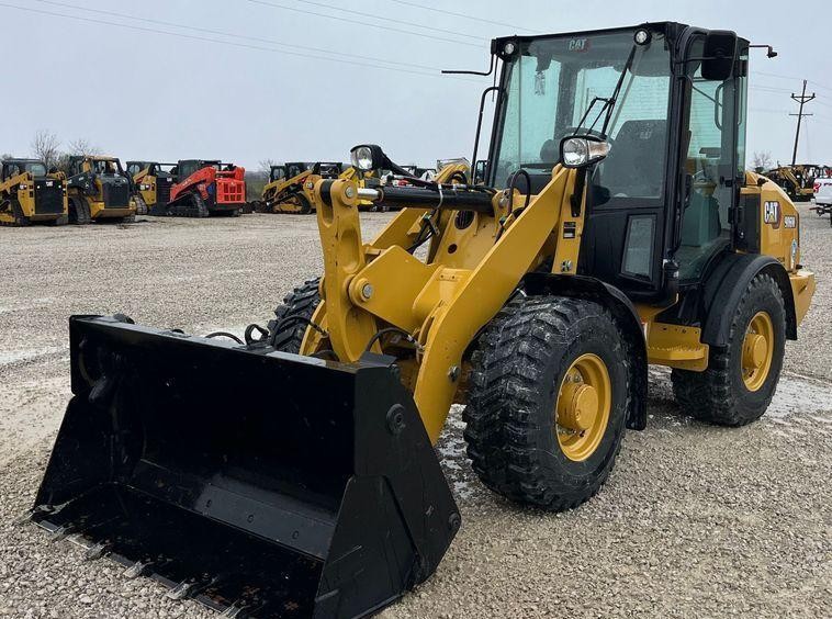 2022 Caterpillar 906M